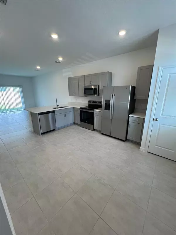 Kissimmee, FL 34758,3068 SKYLINE LOOP