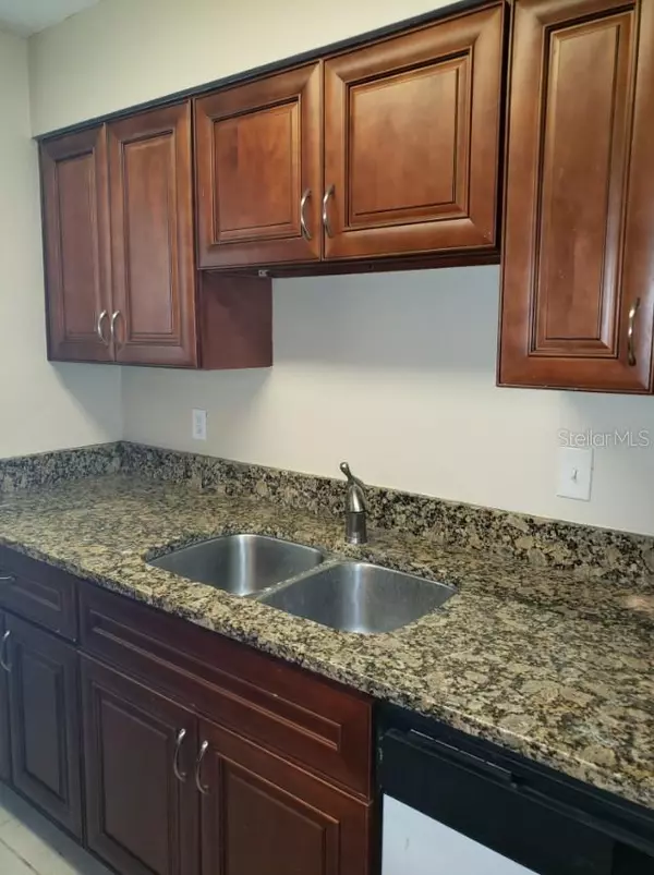 Orlando, FL 32809,834 SKY LAKE CIR #A