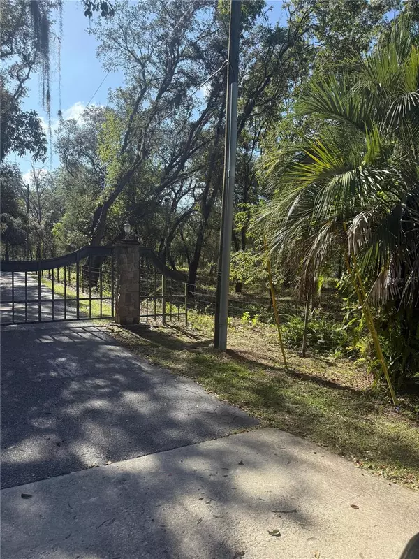SE 112 PL, Ocklawaha, FL 32179