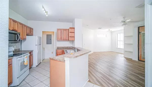 Orlando, FL 32835,6149 METROWEST BLVD #203