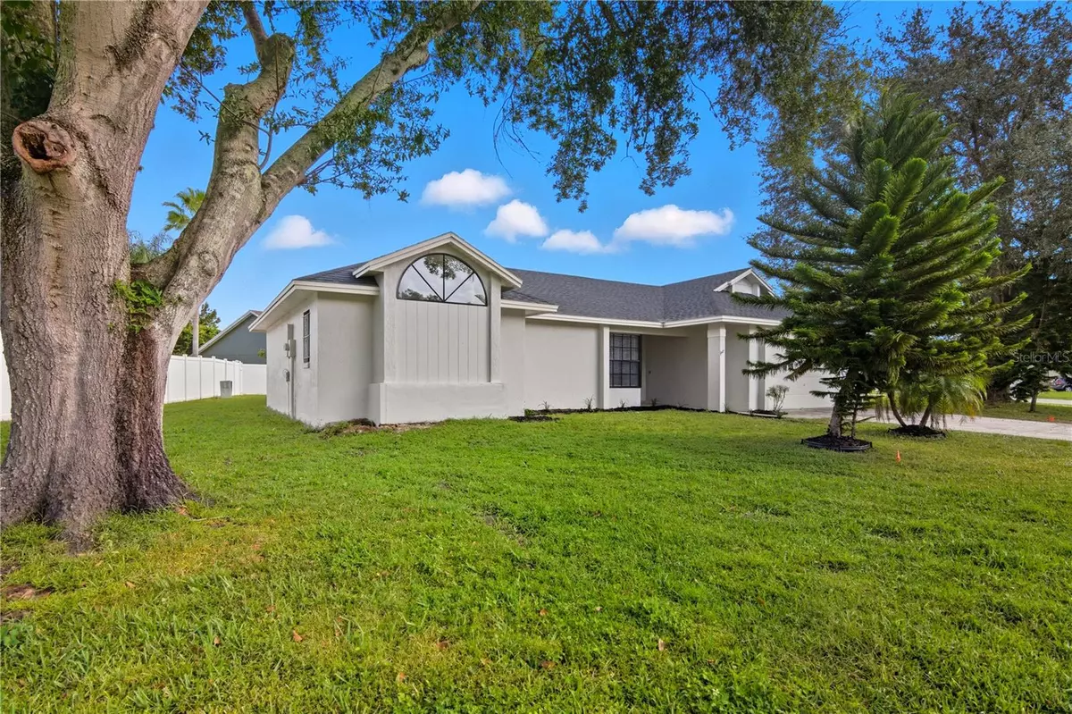 Kissimmee, FL 34743,205 RED MAPLE DR