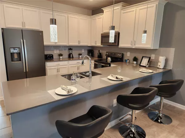 Davenport, FL 33896,8885 CABOT CLIFFS DR #104