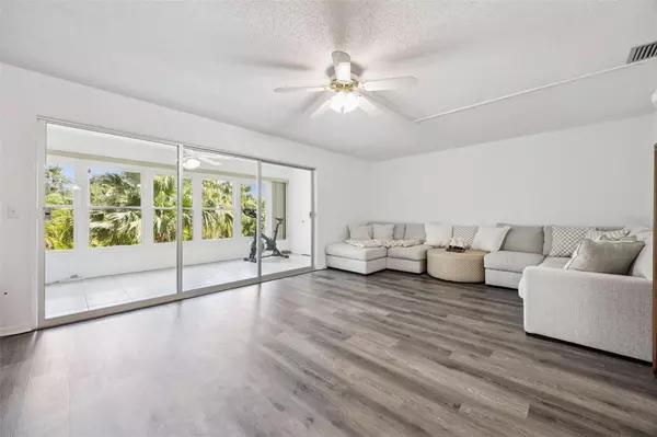 Winter Haven, FL 33884,200 EL CAMINO DR #303