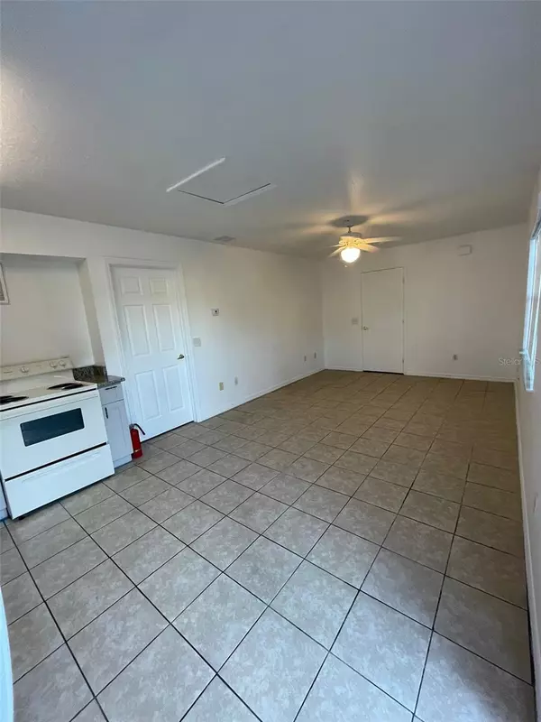 Davenport, FL 33897,436 WASHINGTON PALM LOOP #B