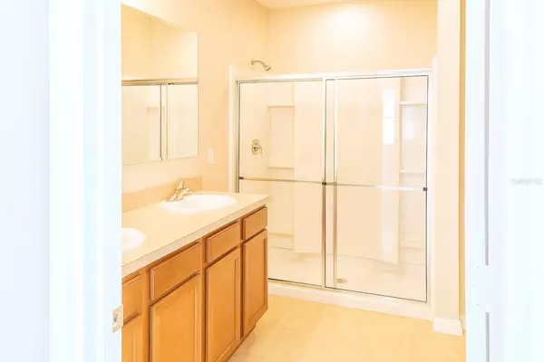 Winter Haven, FL 33880,1405 WALLACE MANOR PASS