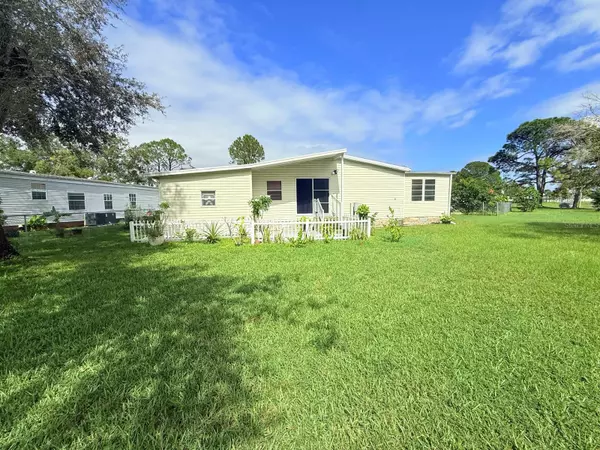 Kissimmee, FL 34758,220 ELLSWORTH DR