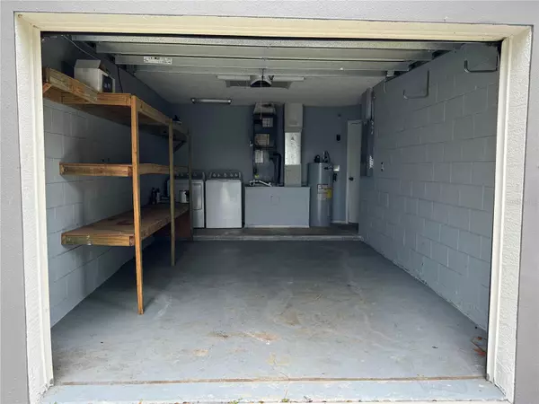 Mascotte, FL 34753,315 CAROL ST
