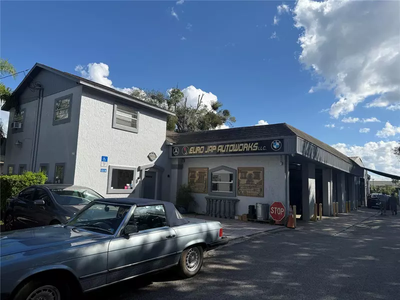 906 SHADICK DR, Orange City, FL 32763