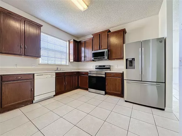 Kissimmee, FL 34758,1195 CAMBOURNE DR