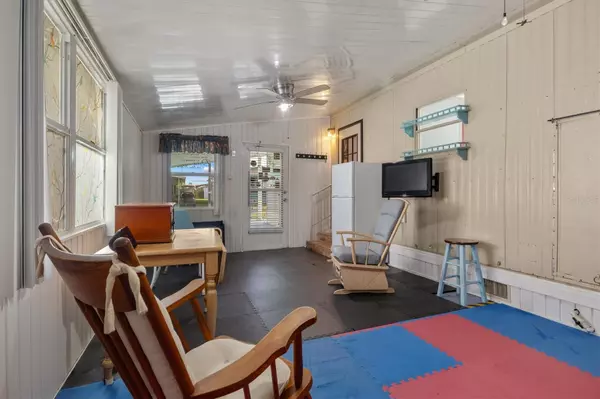 Winter Haven, FL 33880,4077 ROLLING OAKS DR