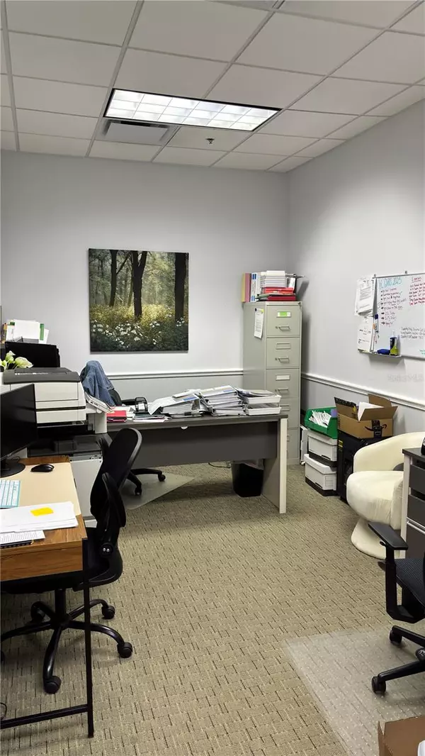 Orlando, FL 32825,10967 LAKE UNDERHILL RD #112