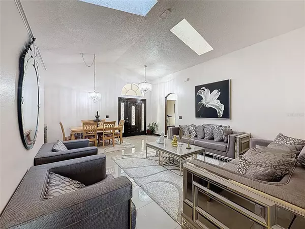 Davenport, FL 33897,638 LOCKBREEZE DR