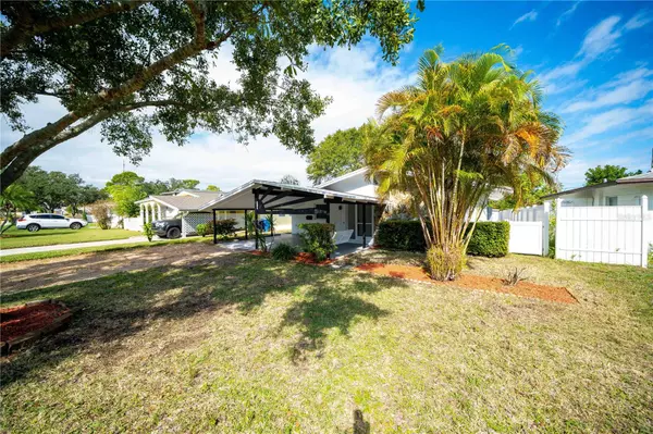 St Petersburg, FL 33702,851 76TH AVE N