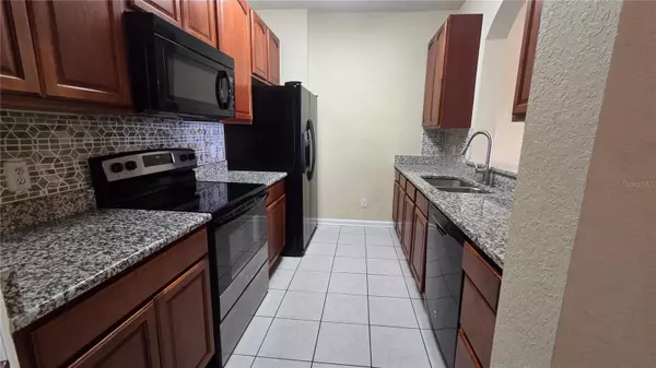 Orlando, FL 32835,2484 SAN TECLA ST #103