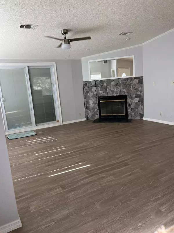 Davenport, FL 33837,1409 POWER LINE RD