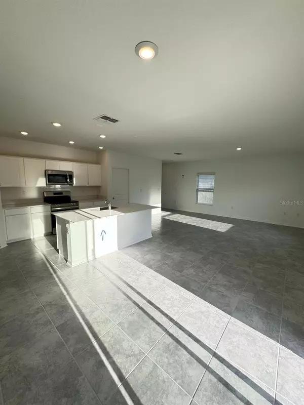 Winter Haven, FL 33884,724 REGGIE RD