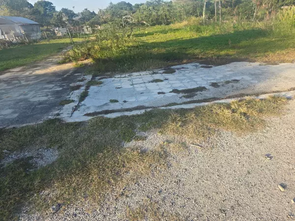 Kissimmee, FL 34741,695 W CARROLL ST