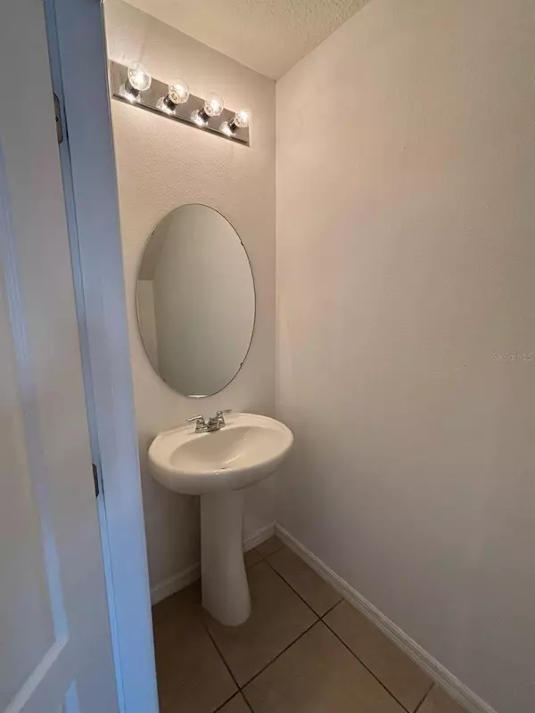 Davenport, FL 33896,140 ARBOR LAKES DR