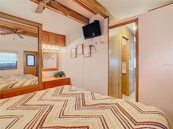 Clermont, FL 34714,9000 US HWY 192 # 837