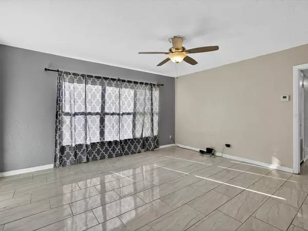 Daytona Beach, FL 32114,1068 PETER RD