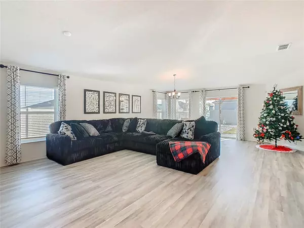 Davenport, FL 33896,Address not disclosed