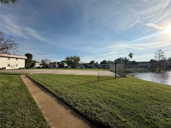 Winter Garden, FL 34787,22 WINDTREE LN #203