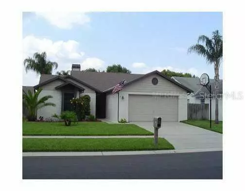 8747 HAMPDEN DR, Tampa, FL 33626