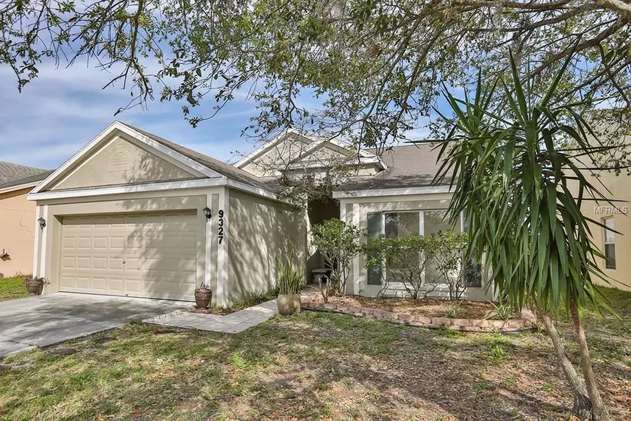 9327 CRANDON LN, Tampa, FL 33635