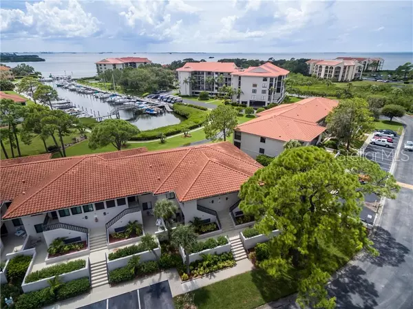 1804 MARINER DR #44, Tarpon Springs, FL 34689