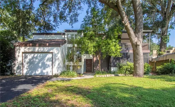 8104 N RIVER SHORE DR, Tampa, FL 33604