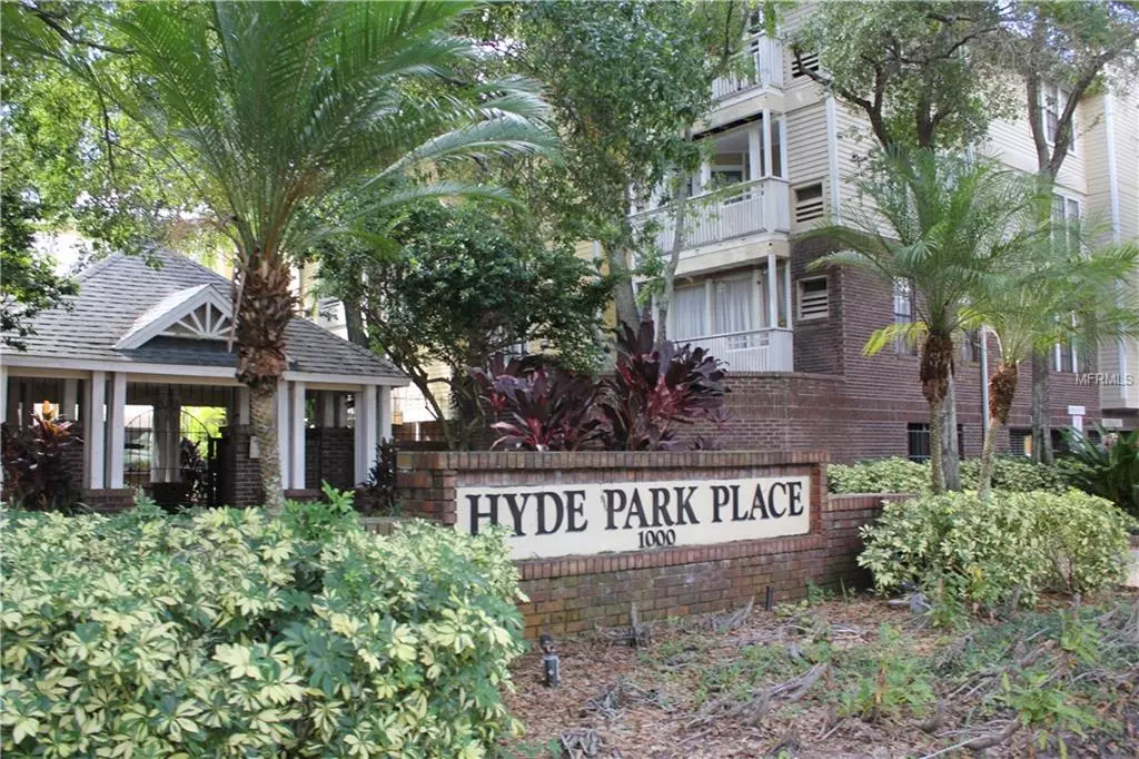 Tampa, FL 33606,1000 W HORATIO ST #213