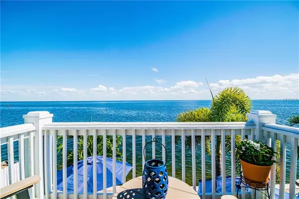 4778 COQUINA KEY DR SE, St Petersburg, FL 33705