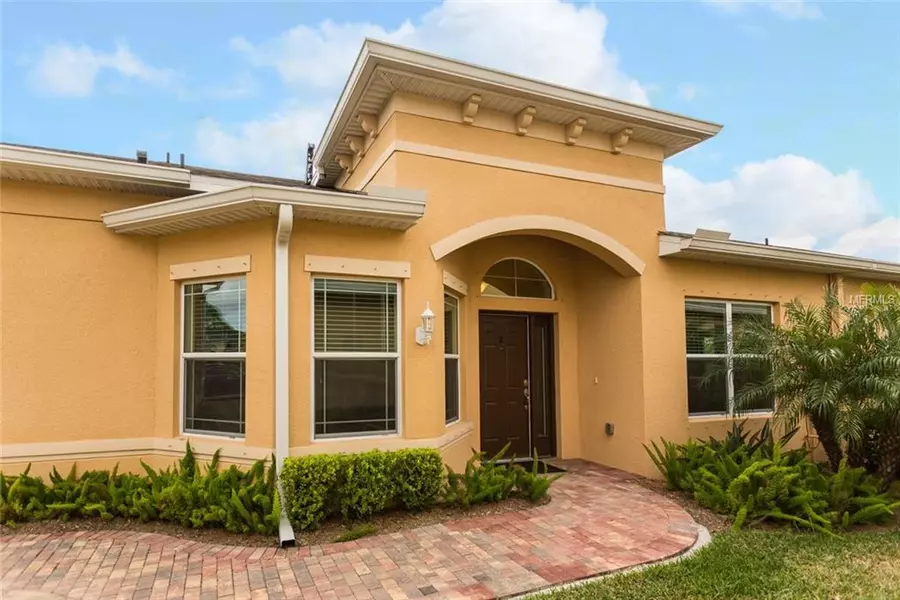 687 CHIPPER DR, Sun City Center, FL 33573