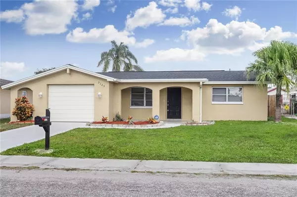 3125 ROXBURY DR, Holiday, FL 34691