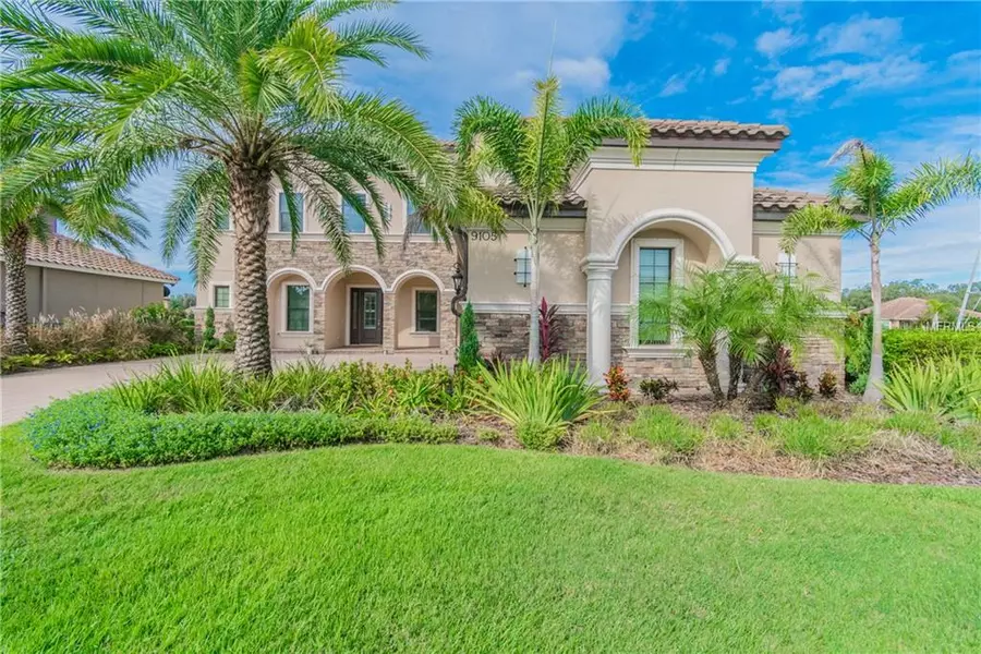 9105 TILLINGHAST DR, Tampa, FL 33626