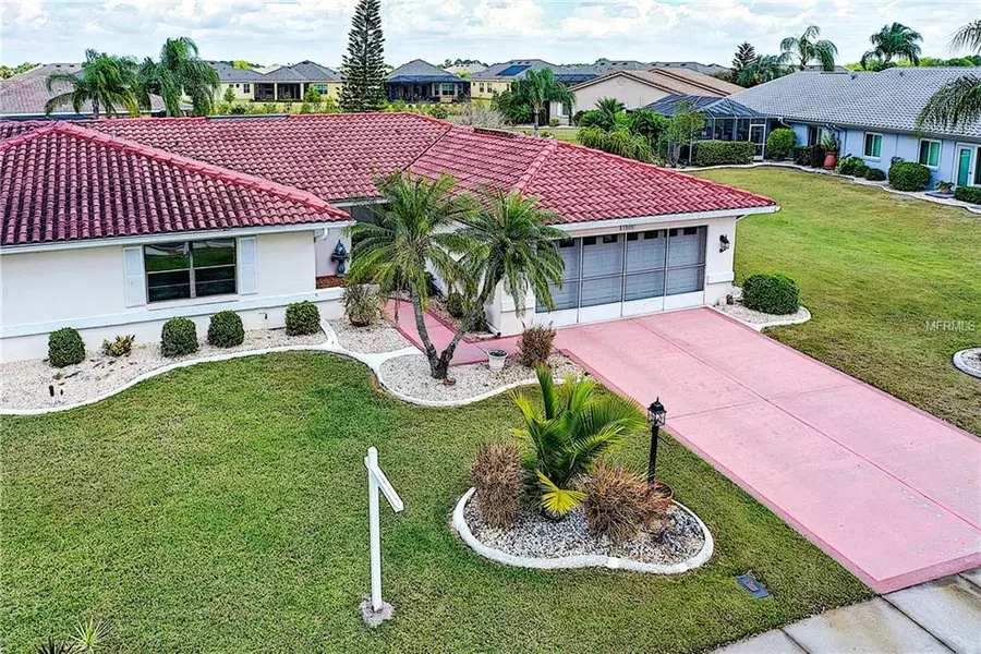 1103 CHERRY HILLS DR, Sun City Center, FL 33573