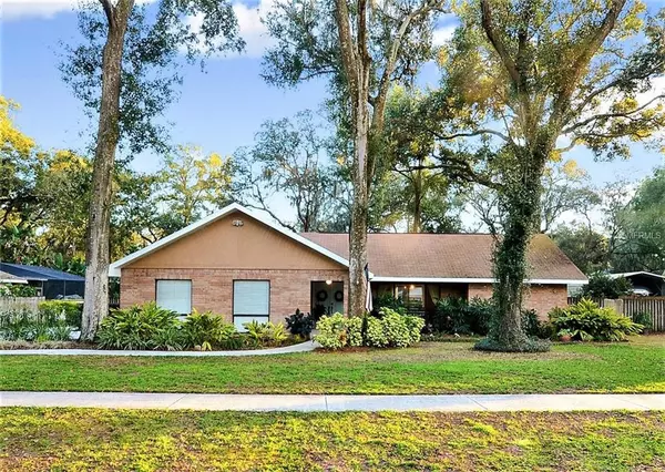 1007 OAKRIDGE MANOR DR, Brandon, FL 33511