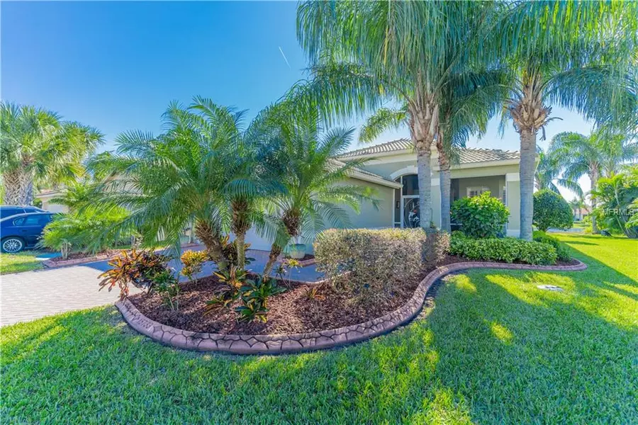15733 CRYSTAL WATERS DR, Wimauma, FL 33598
