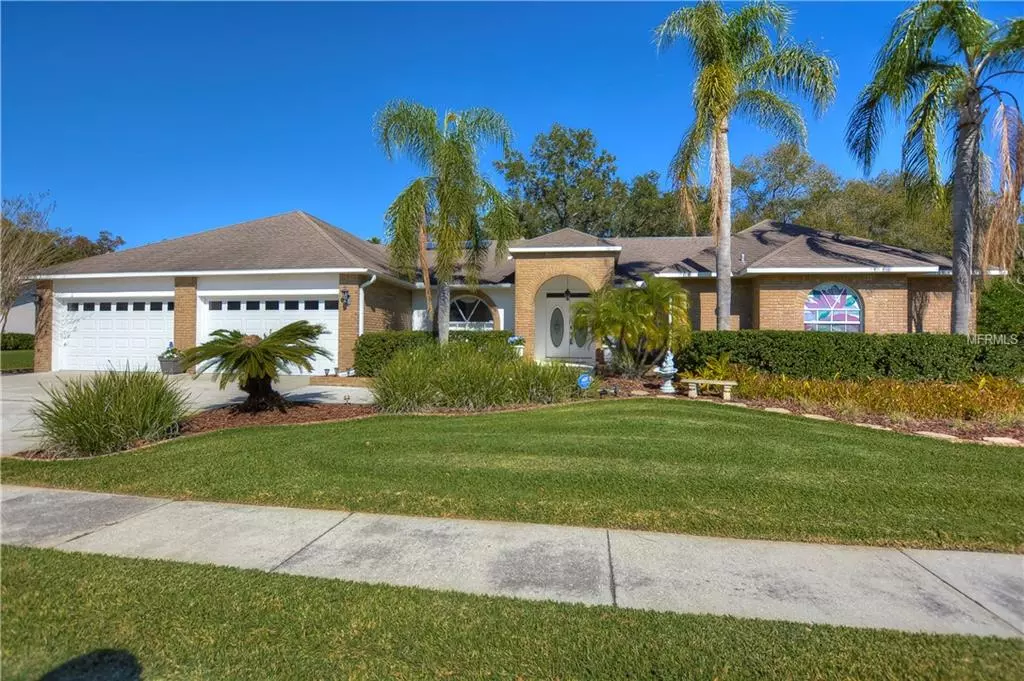 Valrico, FL 33596,2827 TIMBER KNOLL DR