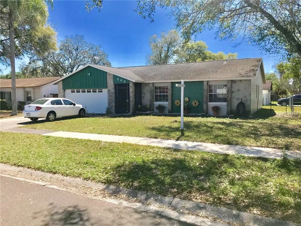 Seffner, FL 33584,309 HONEY LOCUST CT