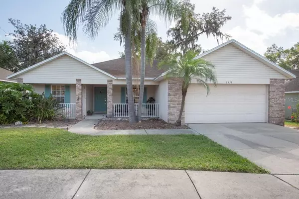 Seffner, FL 33584,2333 TOWERING OAKS CIR