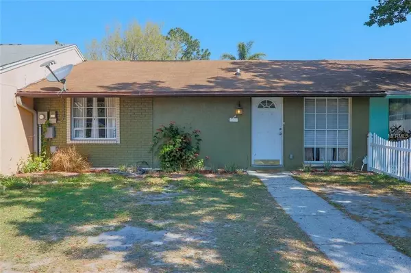 8515 BRIAR GROVE CIR, Tampa, FL 33615