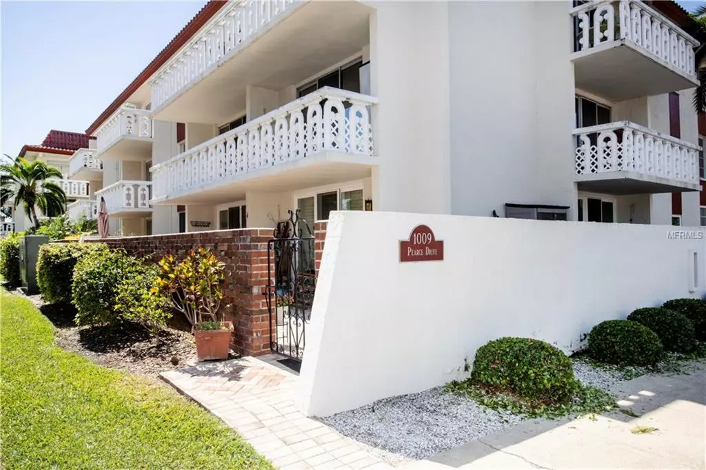Clearwater, FL 33764,1009 PEARCE DR #206