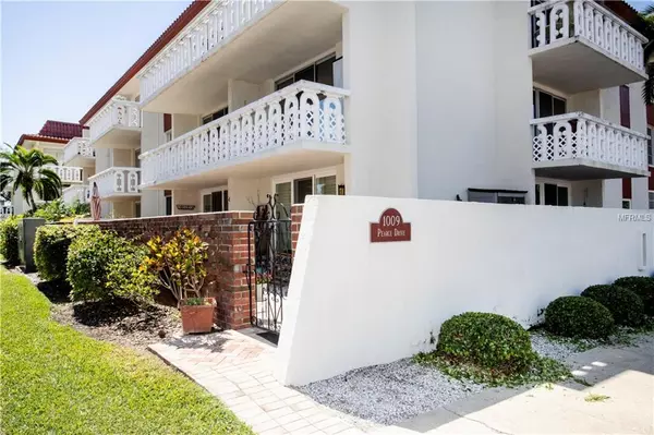 1009 PEARCE DR #206, Clearwater, FL 33764