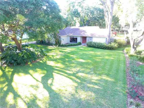 2302 ANDRE DR, Lutz, FL 33549