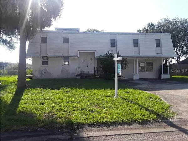 9410 OAK ST, Riverview, FL 33578