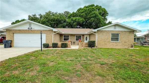 5712 LAKE GROVE DR, Lakeland, FL 33809