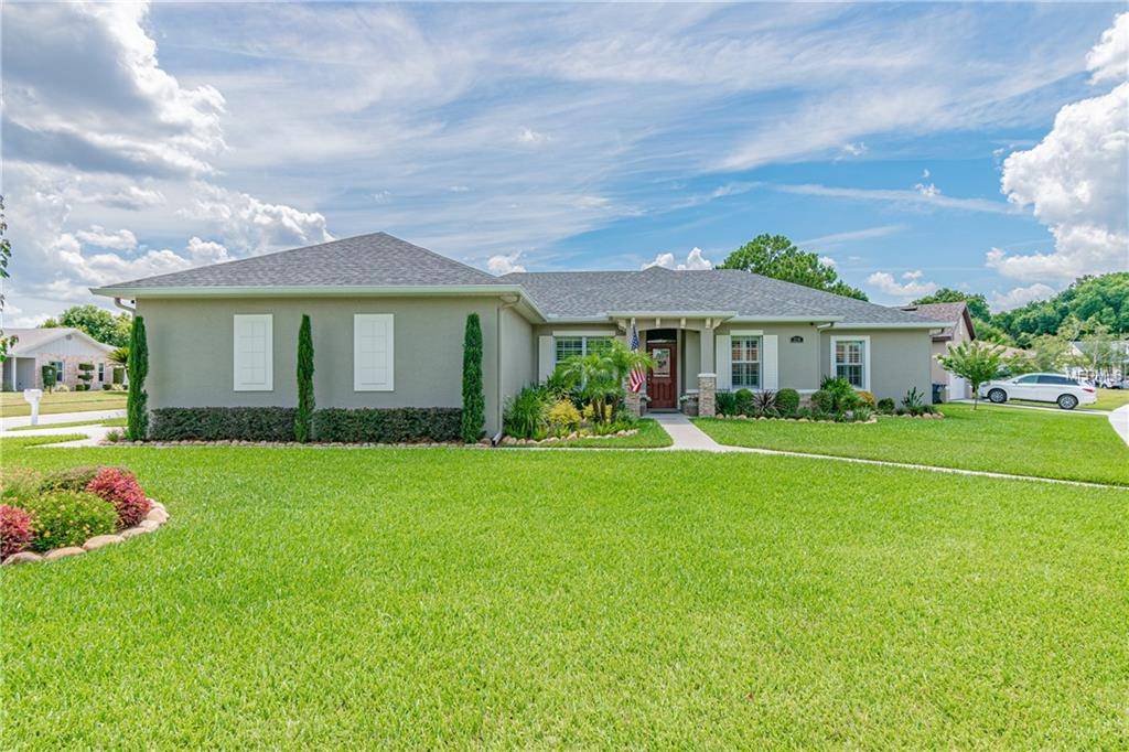 2118 EDGEWATER CIR, Winter Haven, FL 33880