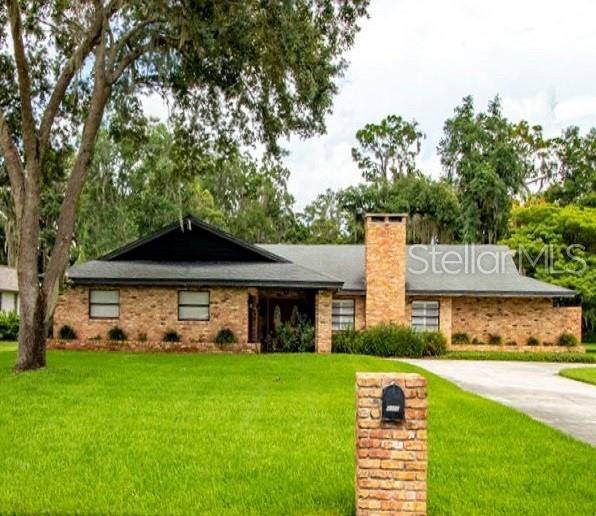 2102 COUNTRY CLUB CT, Plant City, FL 33566