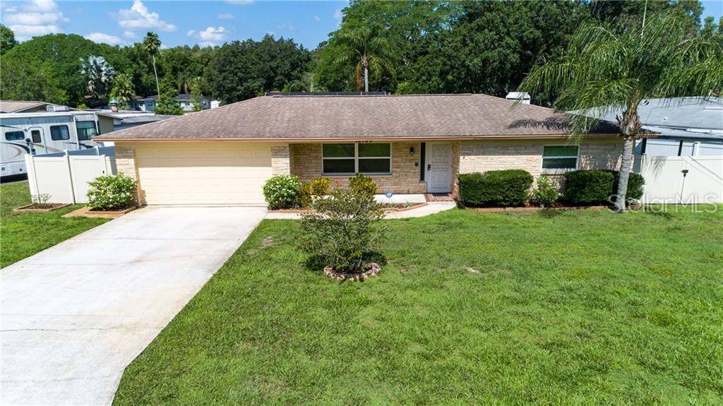 18709 YOCAM AVE, Lutz, FL 33549